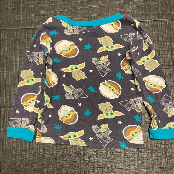 🤎EUC Star Wars Long Sleeve Pajama Top 4T 100% Polyester Non/Flame Resistant - Picture 3 of 5